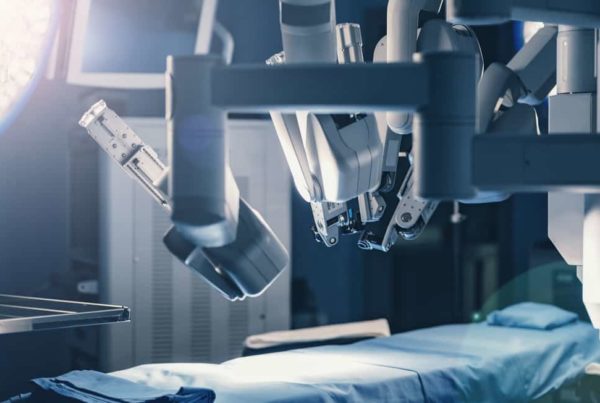 CIRURGIA ROBÓTICA DO CÂNCER DE MAMA