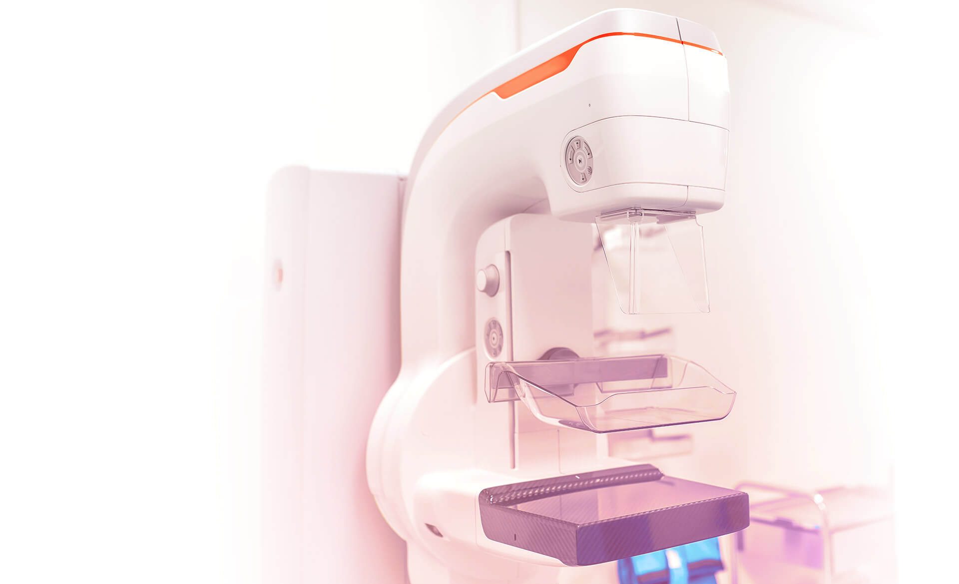 Existe algum exame que possa substituir a mamografia no rastreamento do câncer de mama?