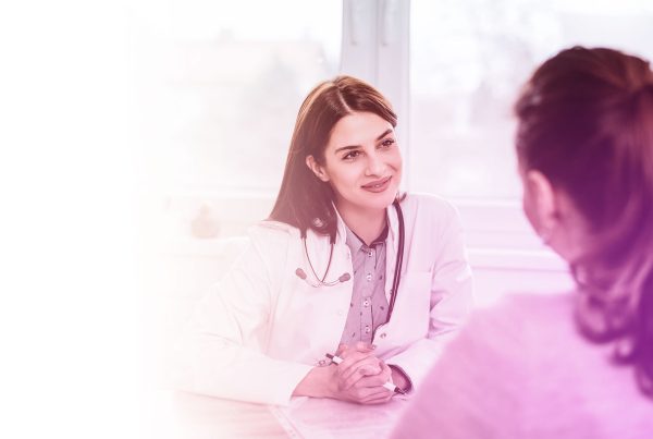 O que significa ter a presença de uma variante ou mutação patogênica no gene BRCA2?
